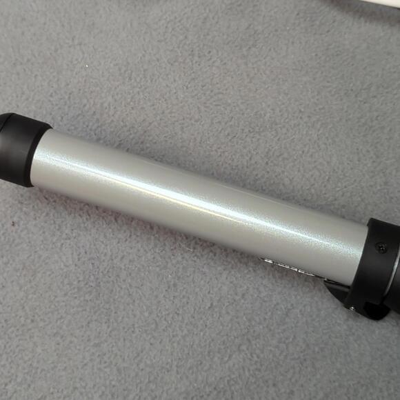 Beachwaver S1 Ceramic Rotating Curling Iron 1" Classic Barrel  Model: DV2237/S1 - Picture 3 of 5